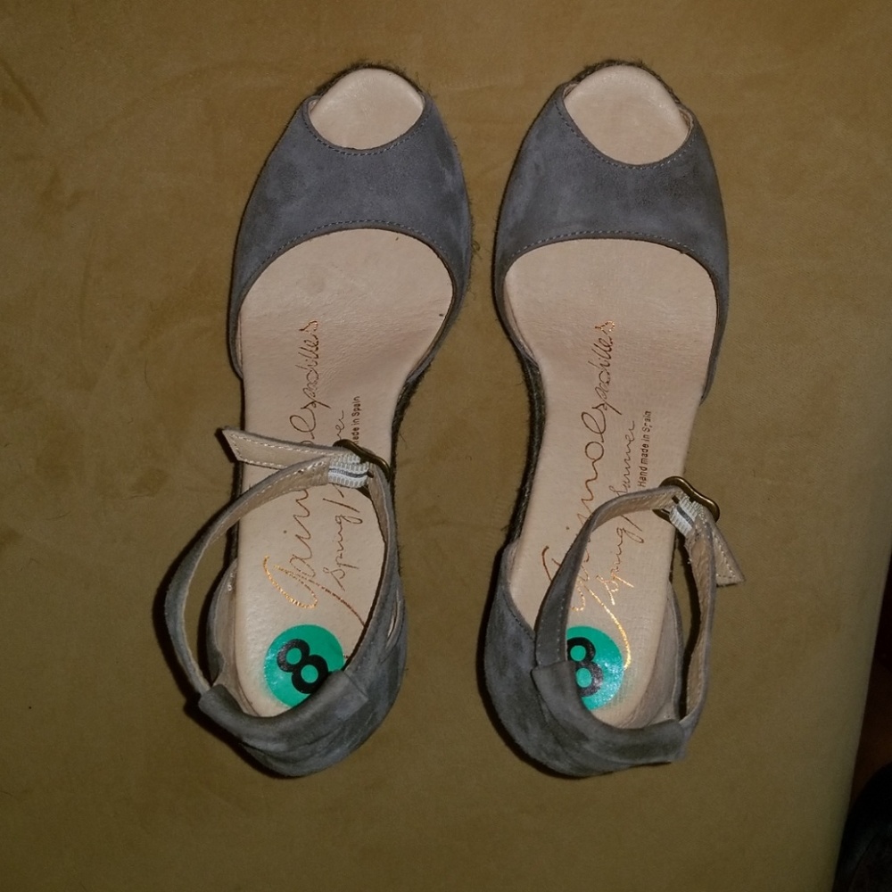 Shoes - Picture 6 of 6